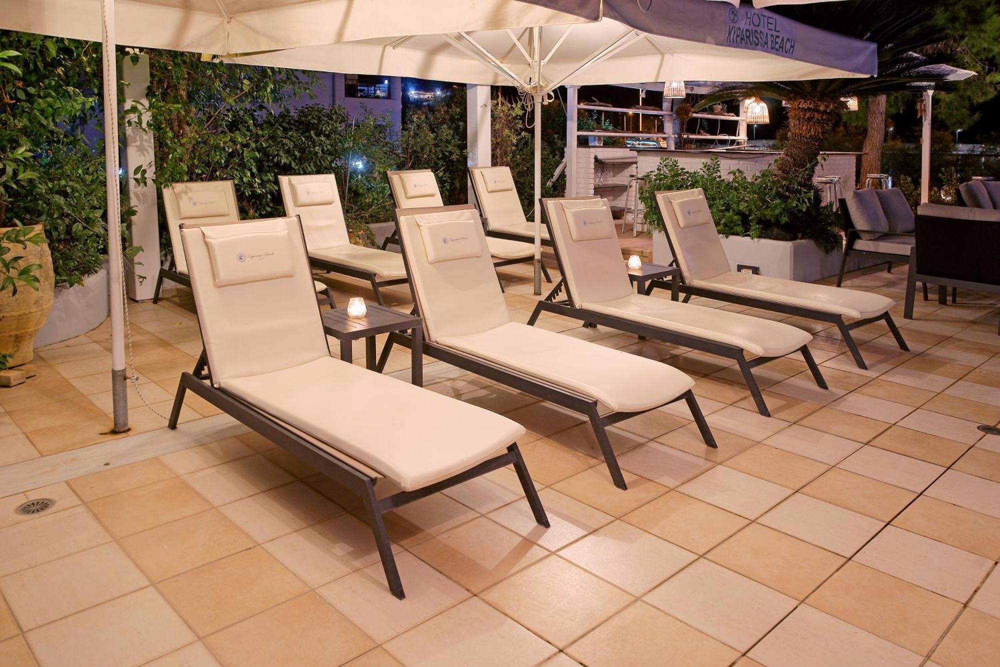 Kyparissia Beach Hotel Bagian luar foto