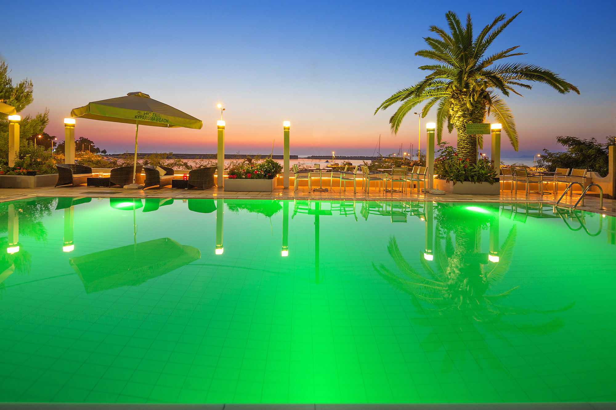 Kyparissia Beach Hotel Bagian luar foto